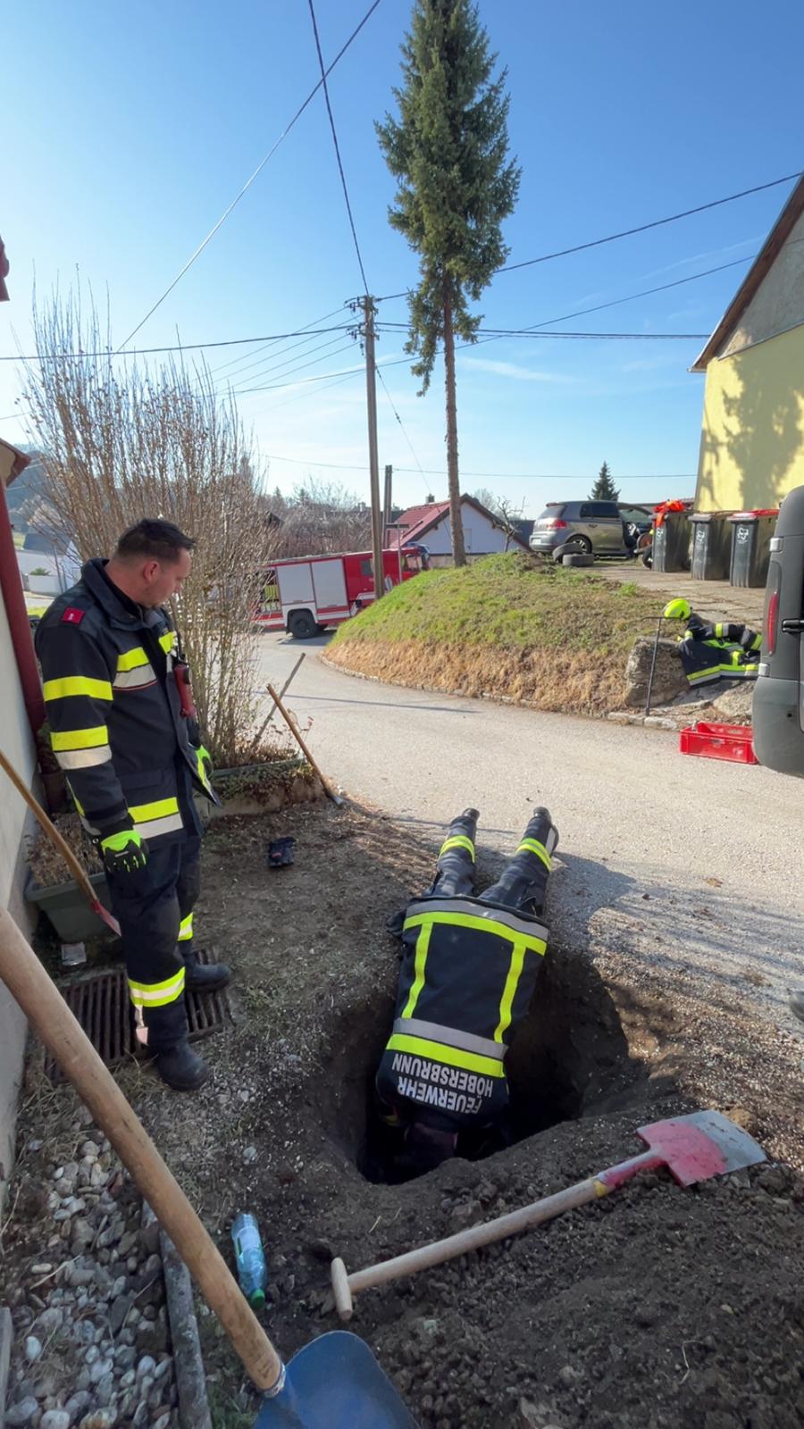 Einsatz Fahrzeugbergung - Absicherung der Unfallstelle